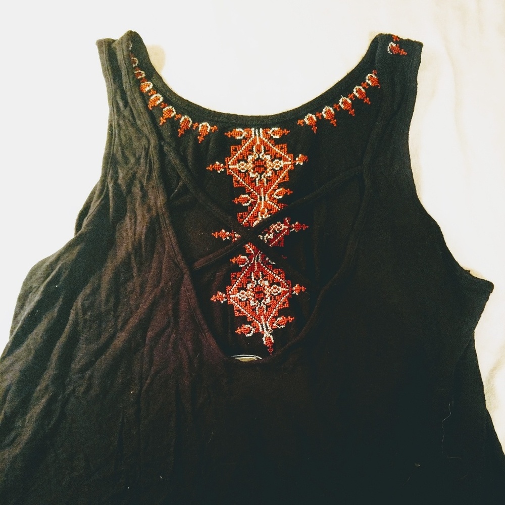 Tank Top Bundle - Picture 3 of 4